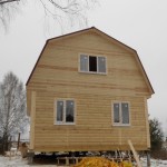 дом из бруса 6×8 м. крыша ломаная (вид4)