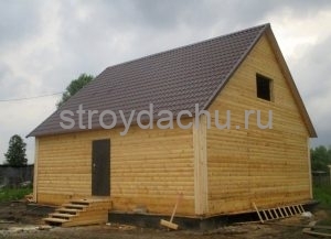 Сруб дома из бруса 9 на 9 м.