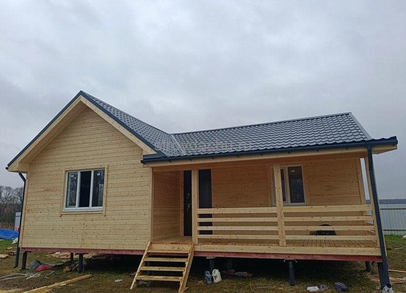 каркасный дом с террасой